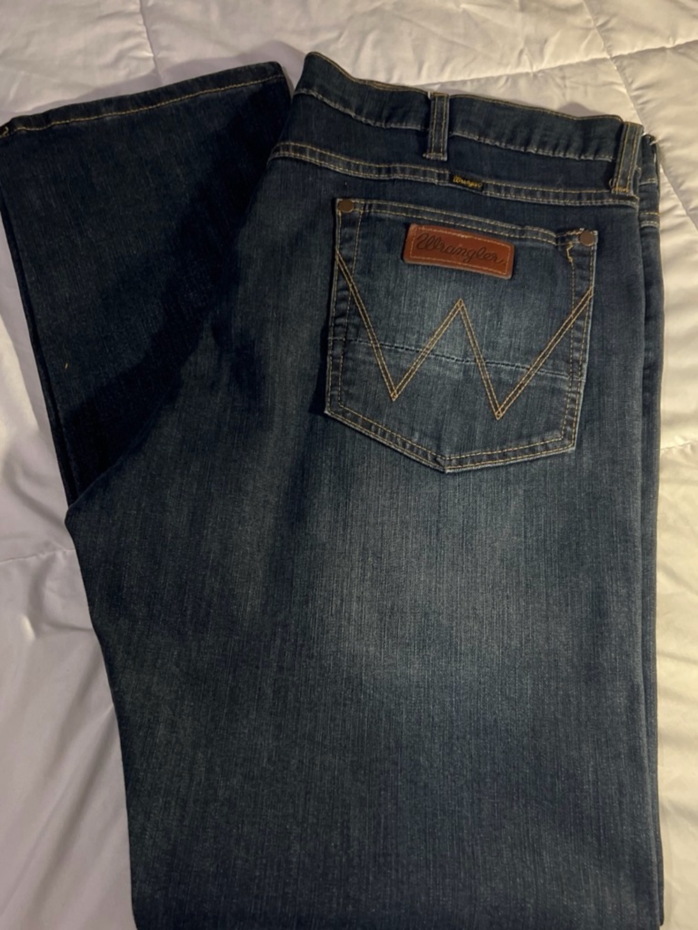 Wrangler Men's Indigo Relaxed Fit Denim Jeans